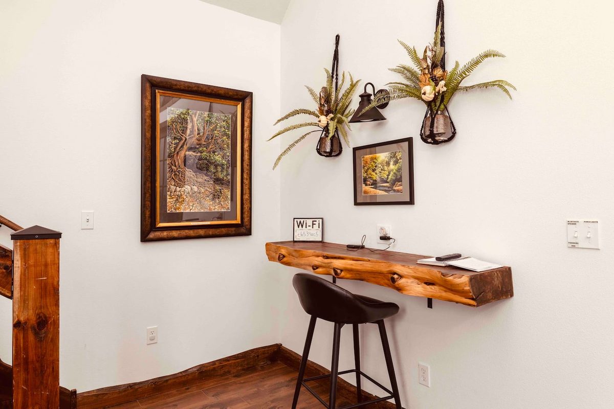 The work station with fiber wifi, set up for guests who need to log on
